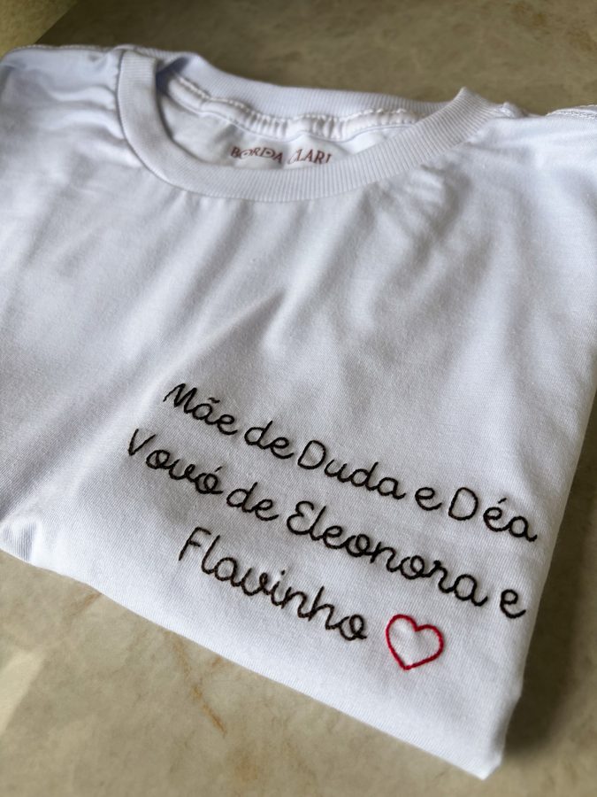 Camisetas Bordadas - Borda Clari